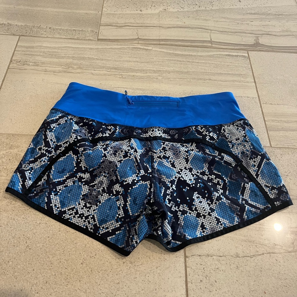 Lululemon Mid Rise Shorts - Picture 2 of 4